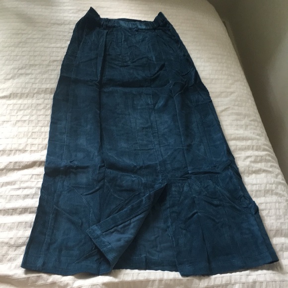 LL Bean corduroy skirt - Picture 1 of 5